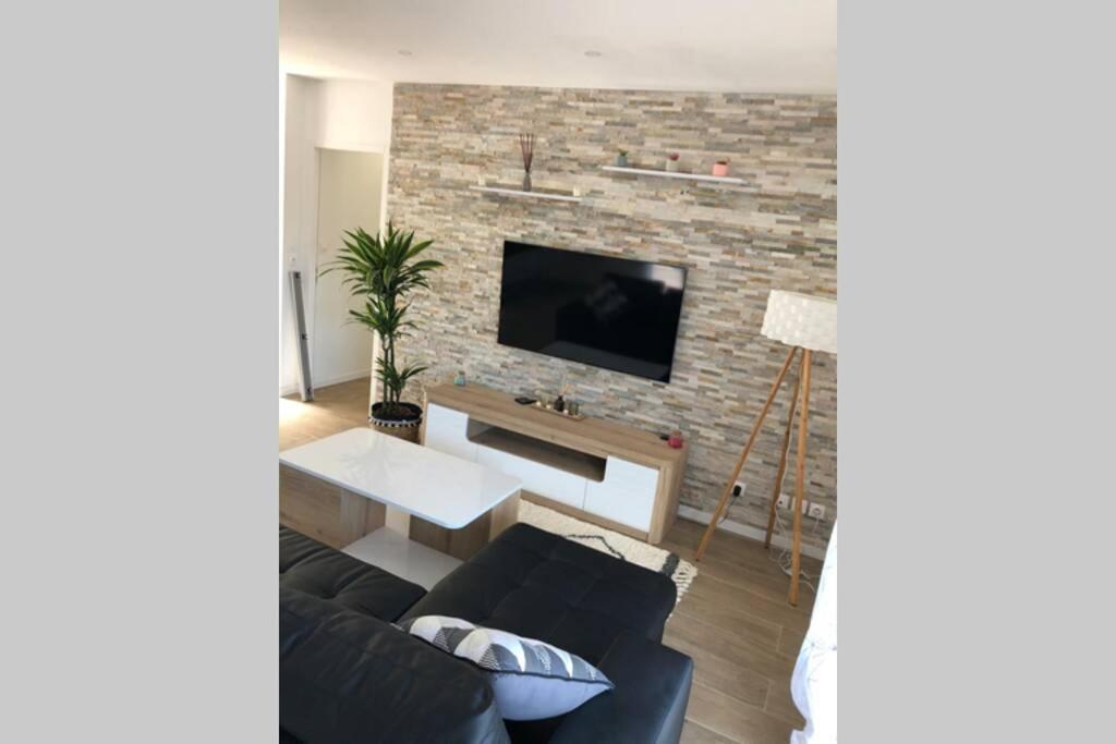 Holiday home Agreable Maison Entre Bordeaux Et Le Bassin *